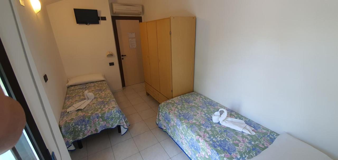 Hotel Vela Azzurra Rimini Exteriér fotografie