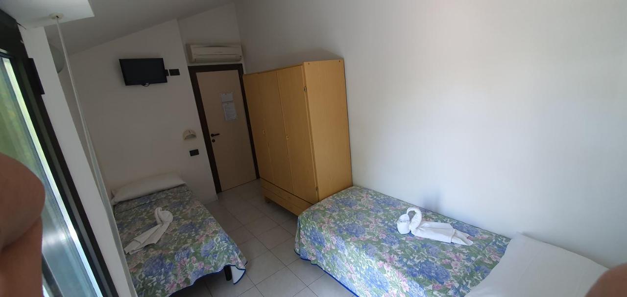 Hotel Vela Azzurra Rimini Exteriér fotografie