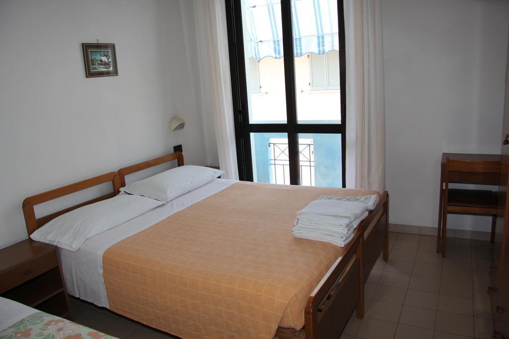 Hotel Vela Azzurra Rimini Exteriér fotografie