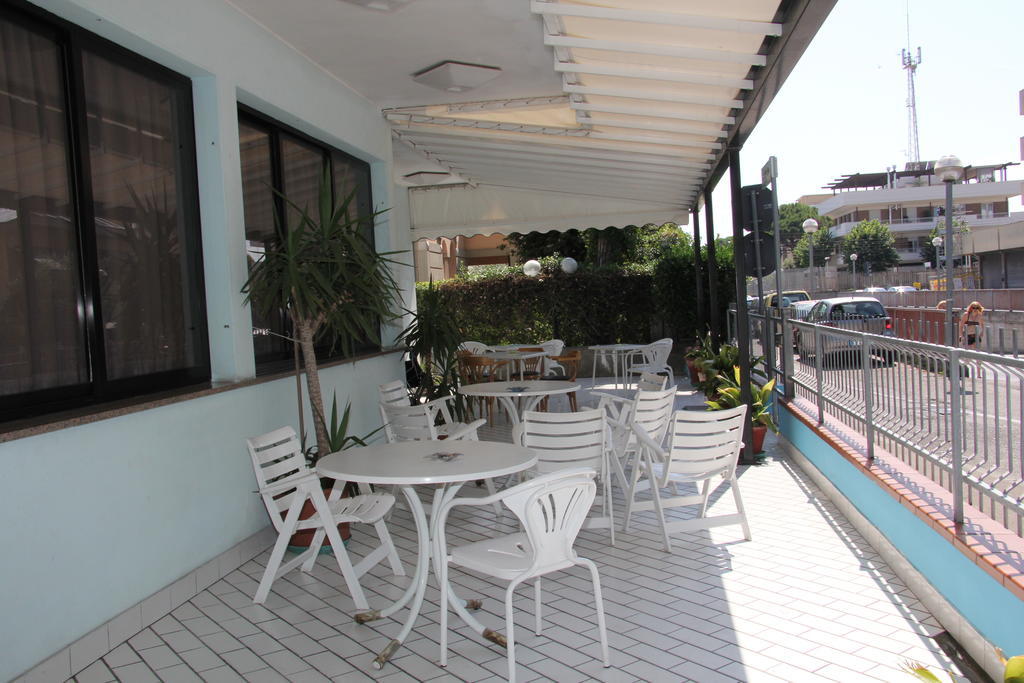 Hotel Vela Azzurra Rimini Exteriér fotografie